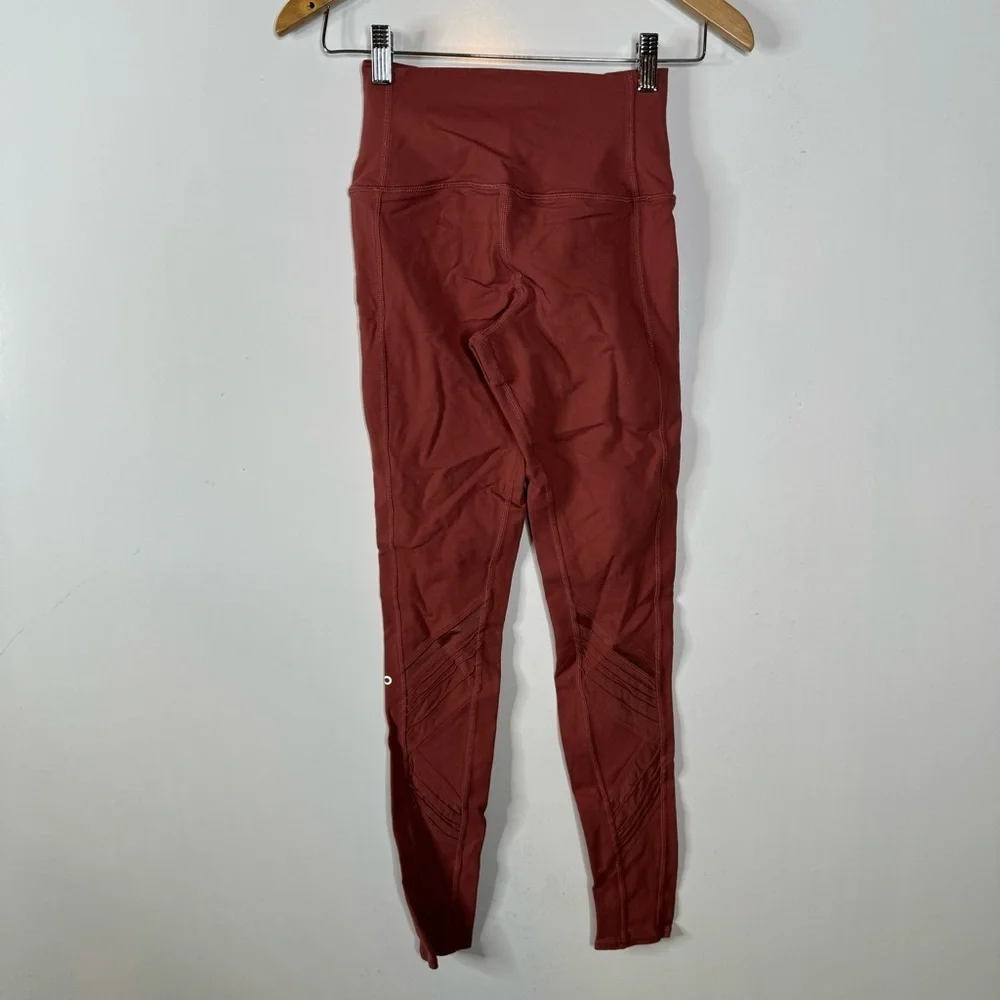 Alo Yoga Mauve Mesh Criss Cross Leggings Size Xsmall‎